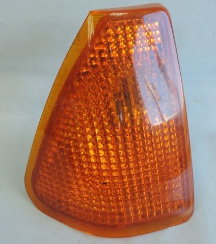 Clignotant feu avant droit CIBIE 6076J avec platine