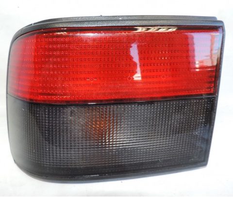 Feu arrière gauche SCINTEX 2516 avec platine