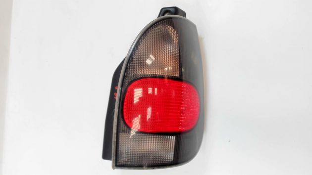 Feu arrière droit RENAULT Espace 3 Phase 1 et 2 - 086208