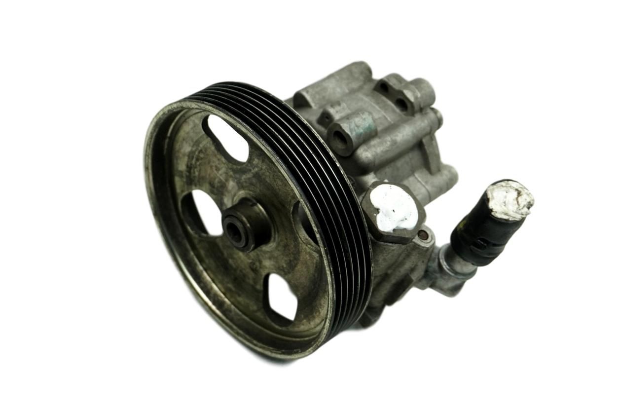 Pompe de direction assistée ZF 7617955502