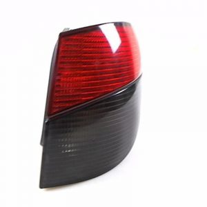 Feu arrière droit Peugeot 406 Break d’occasion – AXO SCINTEX 5109D