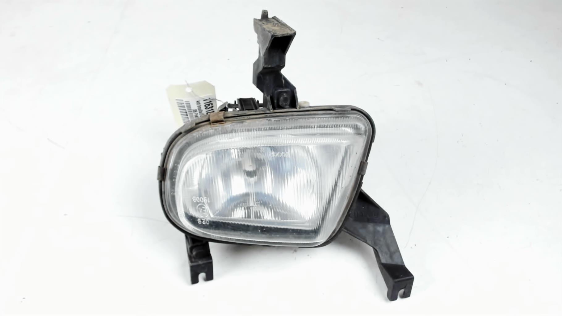 Anti-brouillard gauche Peugeot 306 Peugeot 306 Berline Peugeot 306 Break et autres d'occasion – Bosch 6204Q9