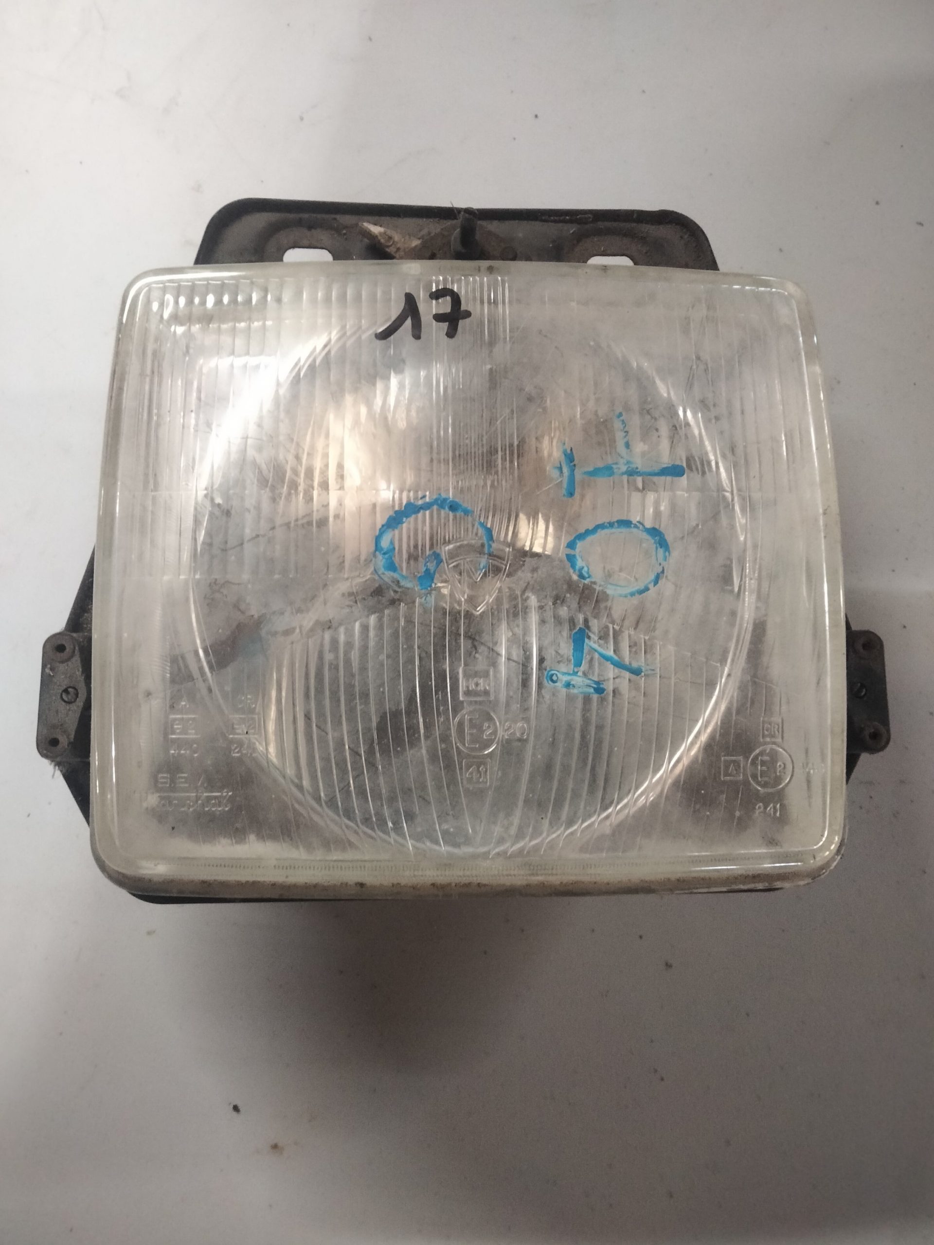 Phare gauche ou droit Peugeot 104 Peugeot P4 d'occasion – Sev Marchal 61233603