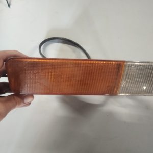 Feu clignotant veilleuse droit avec platine Peugeot 505 Berline Peugeot 505 Break d'occasion – signalvision 10820D
