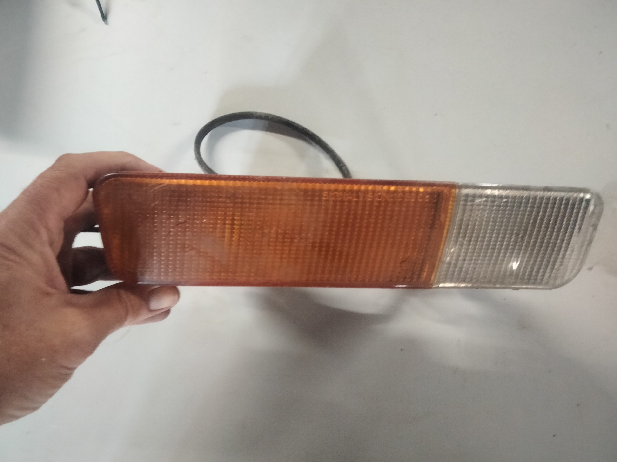 Feu clignotant veilleuse droit avec platine Peugeot 505 Berline Peugeot 505 Break d'occasion – signalvision 10820D