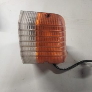 Feu clignotant veilleuse gauche avec platine Peugeot 305 I Berline Peugeot 305 I Break d'occasion – AXO SCINTEX 4007G