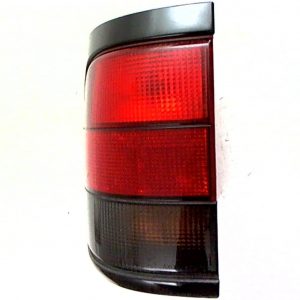 Feu arrière gauche avec platine Peugeot 806 MPV d'occasion – AXO SCINTEX 6351A3