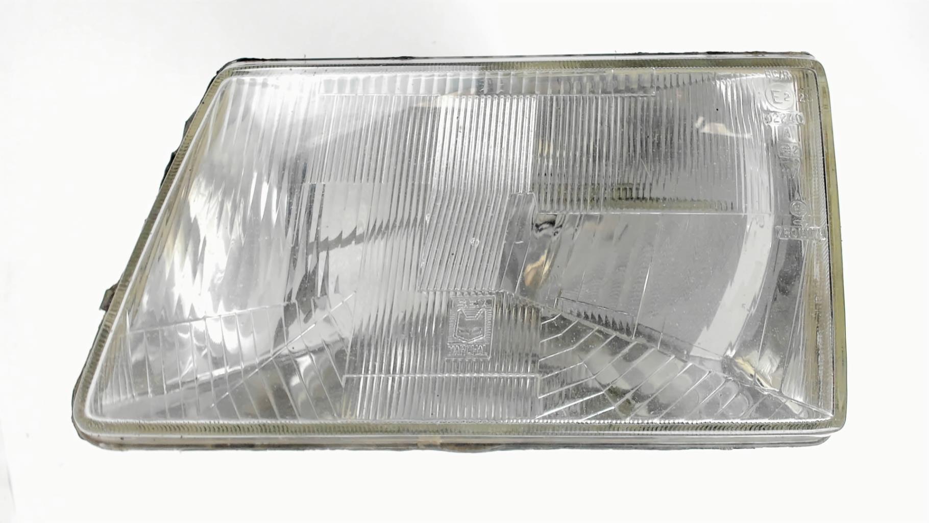 Phare avant gauche Peugeot 309 I Peugeot 309 II d'occasion – Valeo 620492