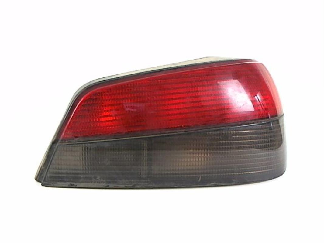 Feu arrière droit avec platine Peugeot 306 d'occasion – Valeo 6351H7