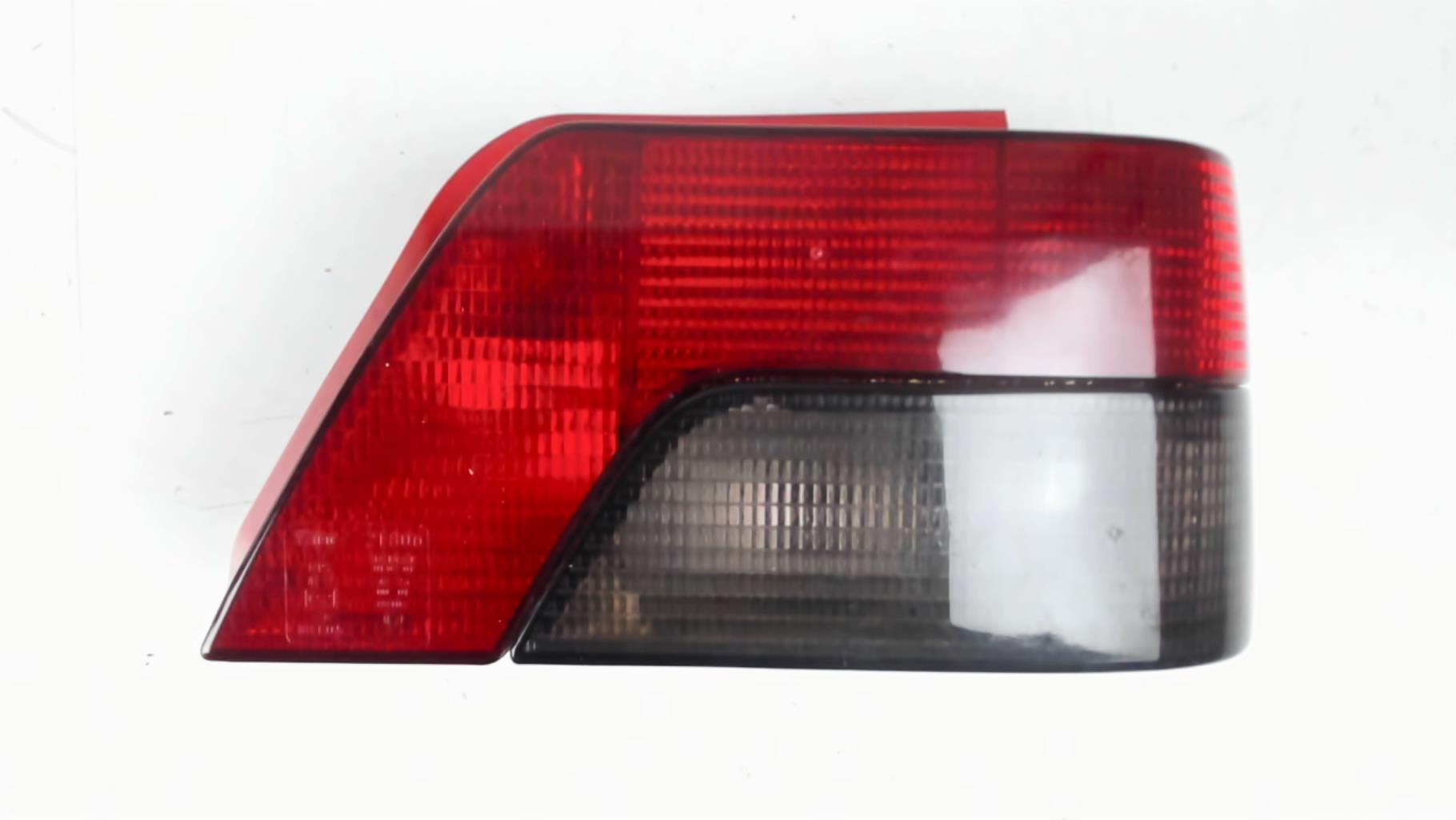 Feu arriere droit sans platine peugeot 309 ii doccasion valeo 2180d