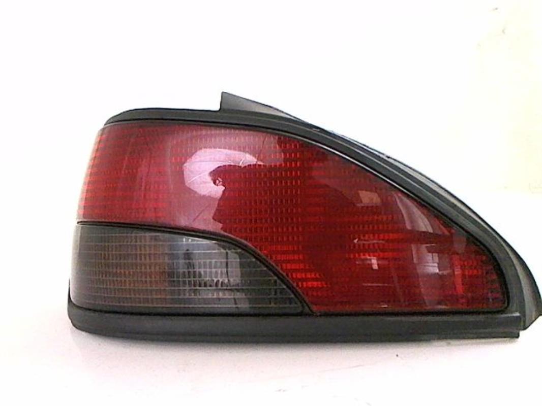 Feu arriere gauche avec platine peugeot 306 doccasion valeo 2227g