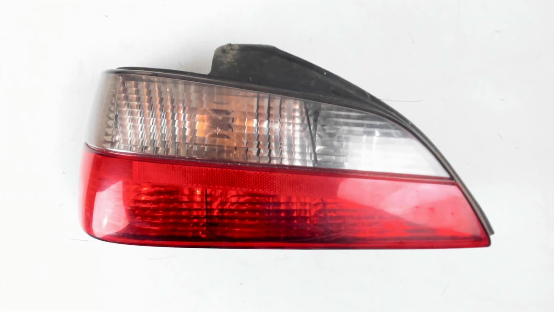 Feu arriere gauche avec platine peugeot 406 berline doccasion valeo 6350e8 6350l5
