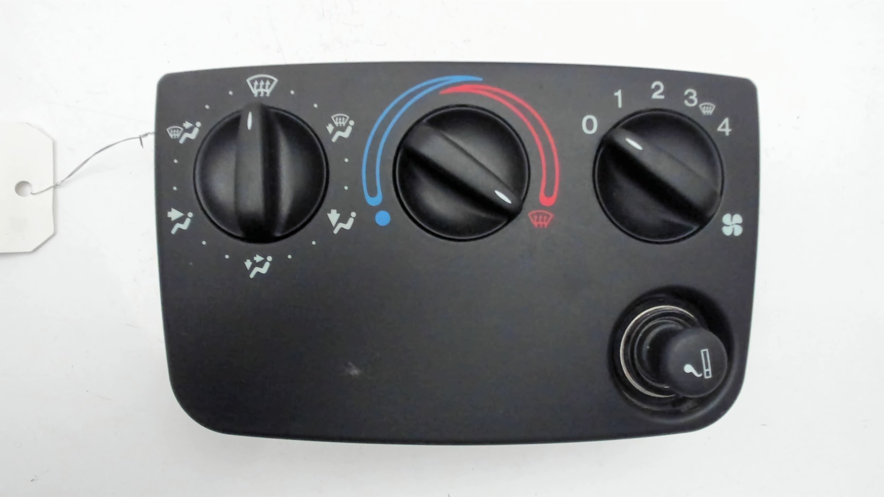 Commande de chauffage climatisation ford fiesta mk4 ford fiesta mk4 camionnette doccasion ford 1121089