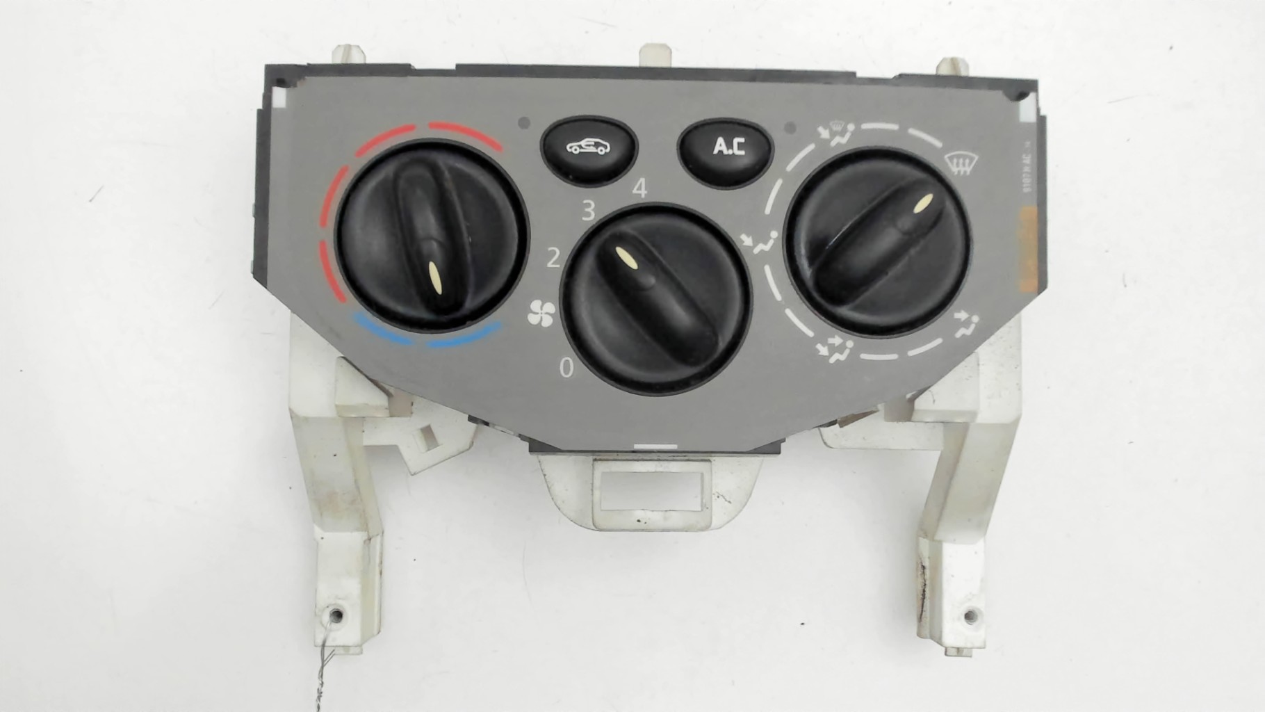 Commande de chauffage climatisation renault trafic ii camion plate forme chassis renault trafic ii bus renault trafic ii camionnette doccasion valeo n106729w