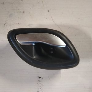 Poignée de porte Renault Espace IV Renault Espace V Renault Laguna II et autres d'occasion – renault 8200000724