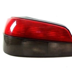 Feu arrière Gauche Peugeot 306 d'occasion – valeo 6350H7