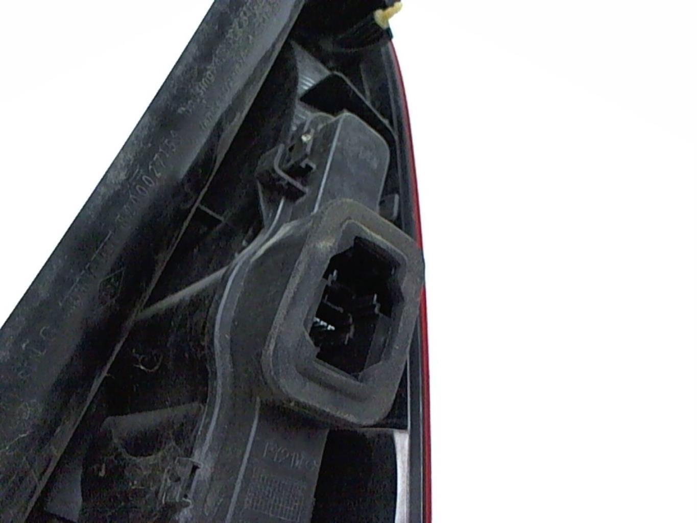 Feu arrière Gauche Renault Espace IV d'occasion – Valeo 8200027153 – Image 2