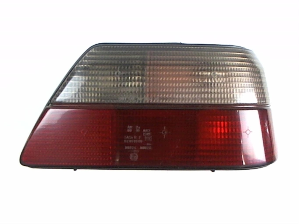 Feu arriere droit avec platine peugeot 605 berline doccasion valeo 635176