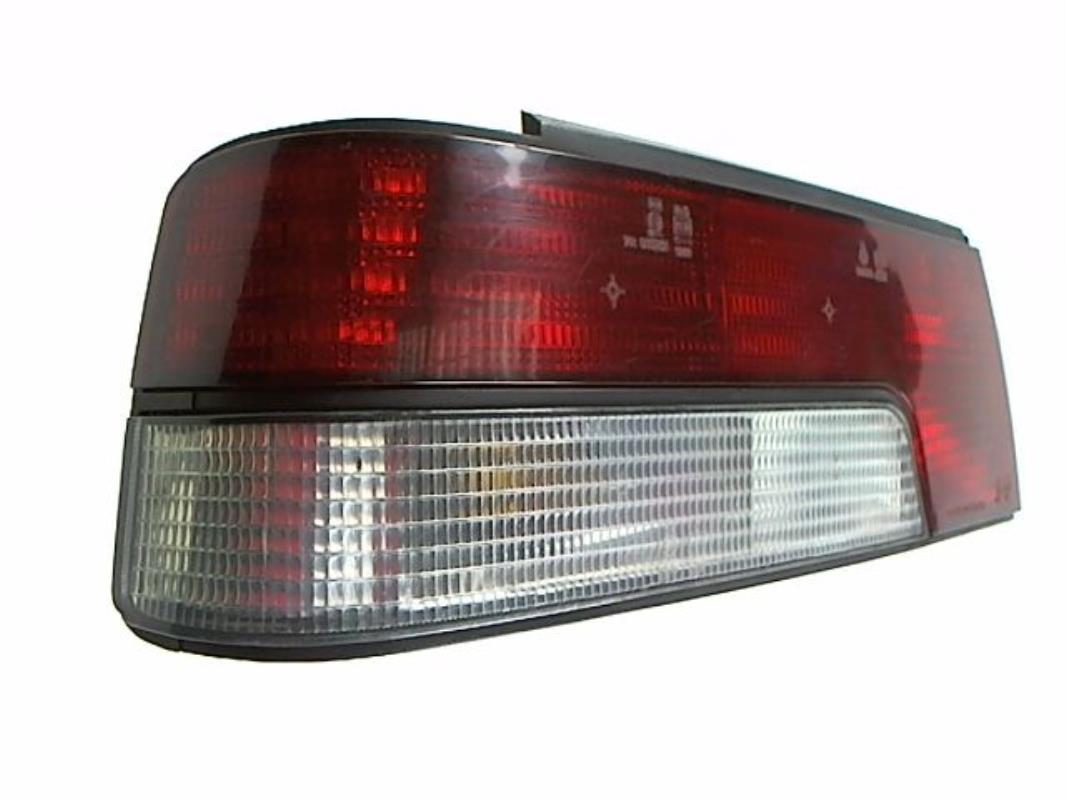 Feu arriere gauche peugeot 405 i berline doccasion signalvision 2147g copie